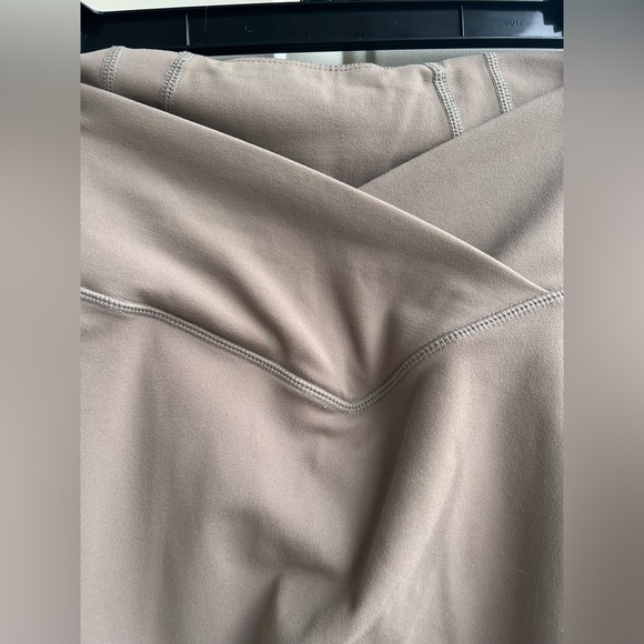 The Outfit Athletic “The Empress” Legging - Walnut - Size M - Picture 6 of 15